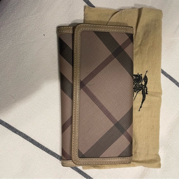 Burberry wallet - Picture 3 of 5